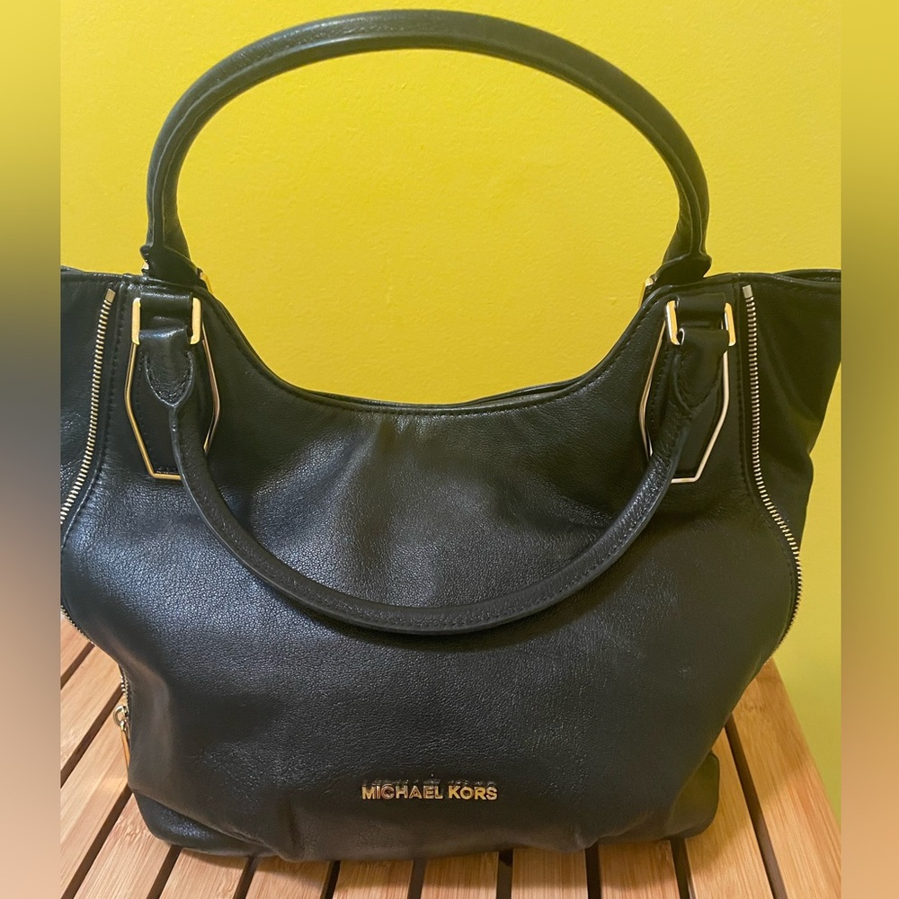 Michael Kors Black Leather Handbag w/Gold-tone Hardware.  Excellent condition.